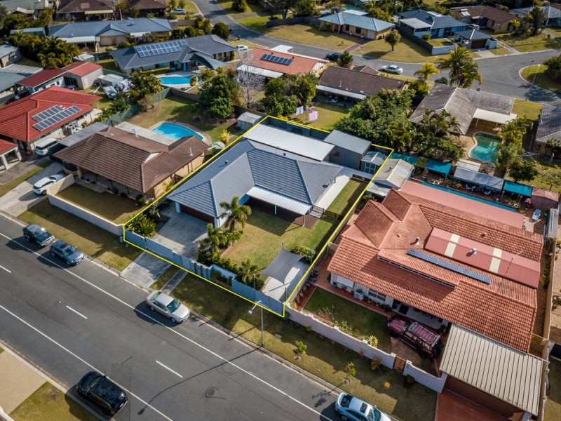 23 Rumrunner Street, Mermaid Waters QLD 4218
