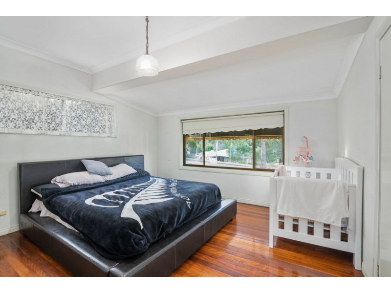 32 Thredbo Drive, Worongary QLD 4213
