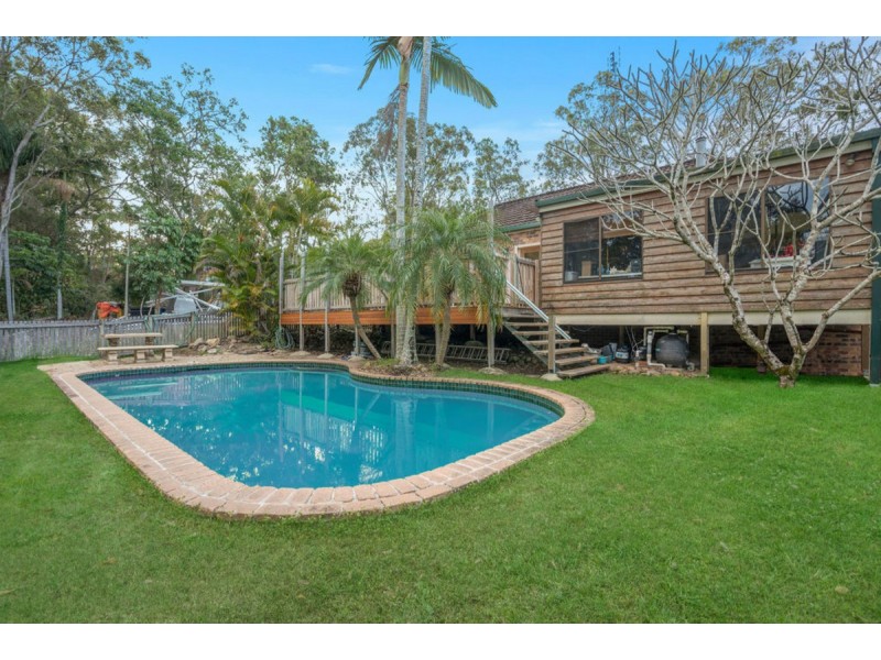 32 Thredbo Drive, Worongary QLD 4213
