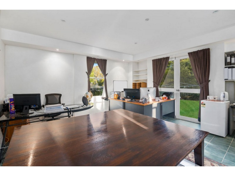32 Thredbo Drive, Worongary QLD 4213