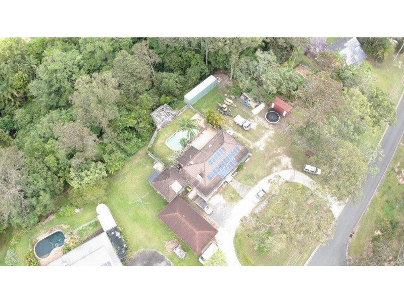 32 Thredbo Drive, Worongary QLD 4213