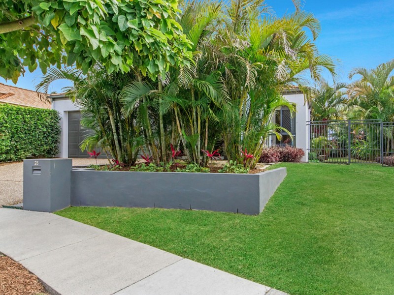 28 Nardoo Street, Robina QLD 4226
