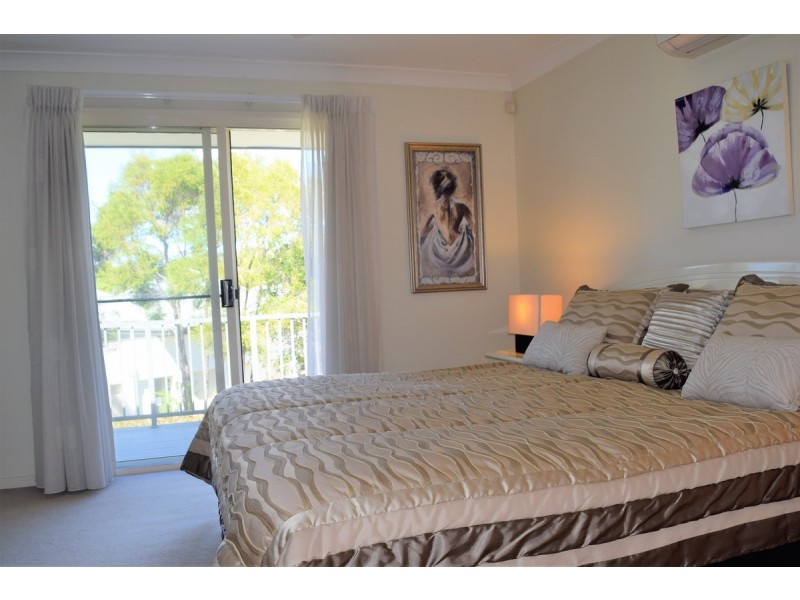 156 Easthilll Drive, Robina QLD 4226