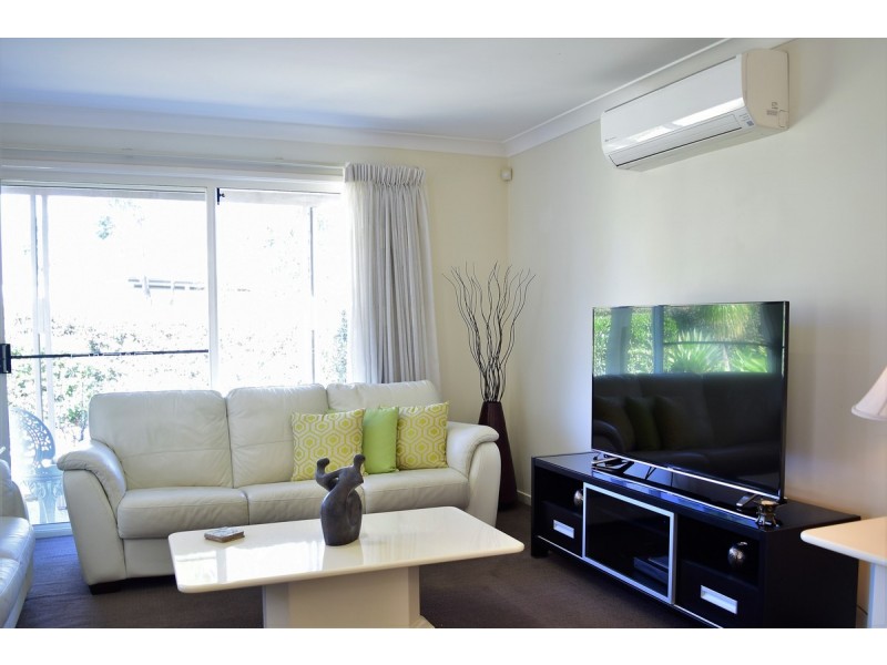 156 Easthilll Drive, Robina QLD 4226