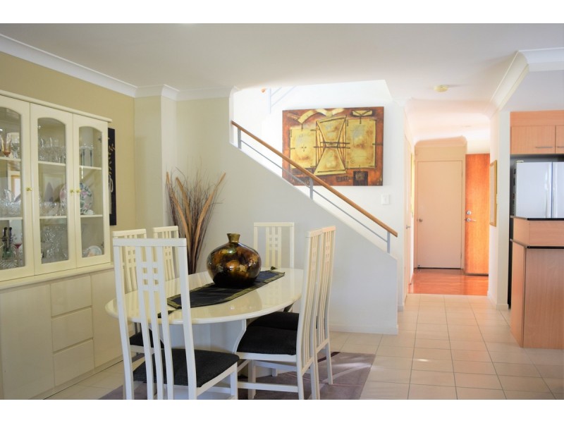 156 Easthilll Drive, Robina QLD 4226