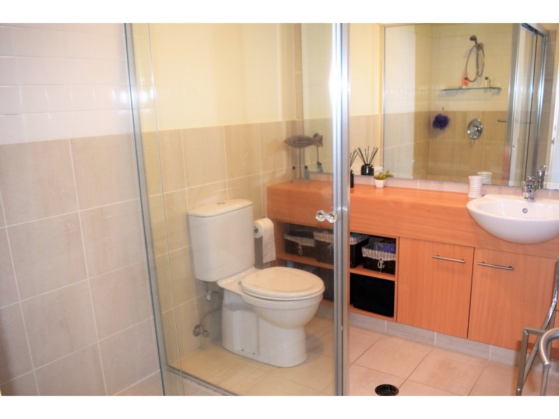 156 Easthilll Drive, Robina QLD 4226