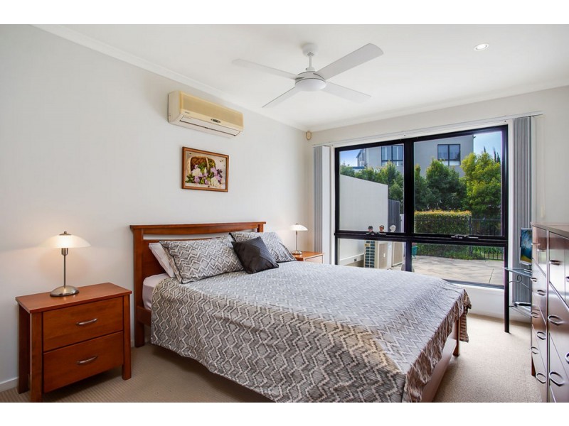 81 Riverwalk Avenue, Robina QLD 4226