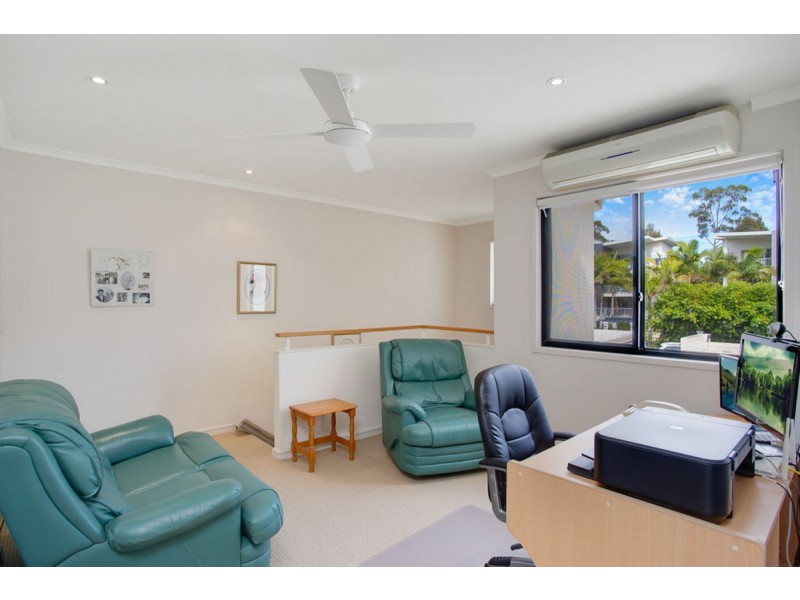 81 Riverwalk Avenue, Robina QLD 4226