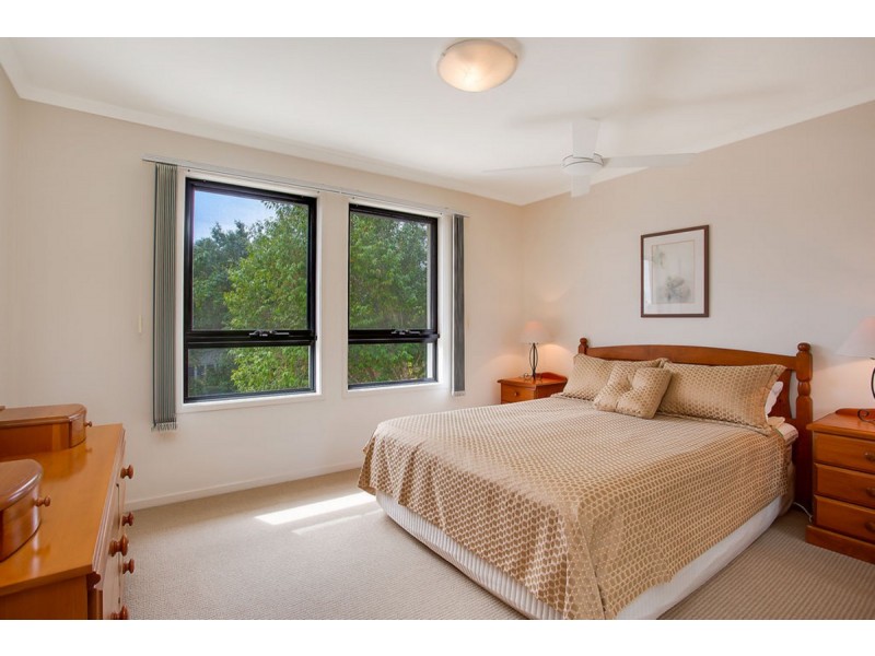 81 Riverwalk Avenue, Robina QLD 4226