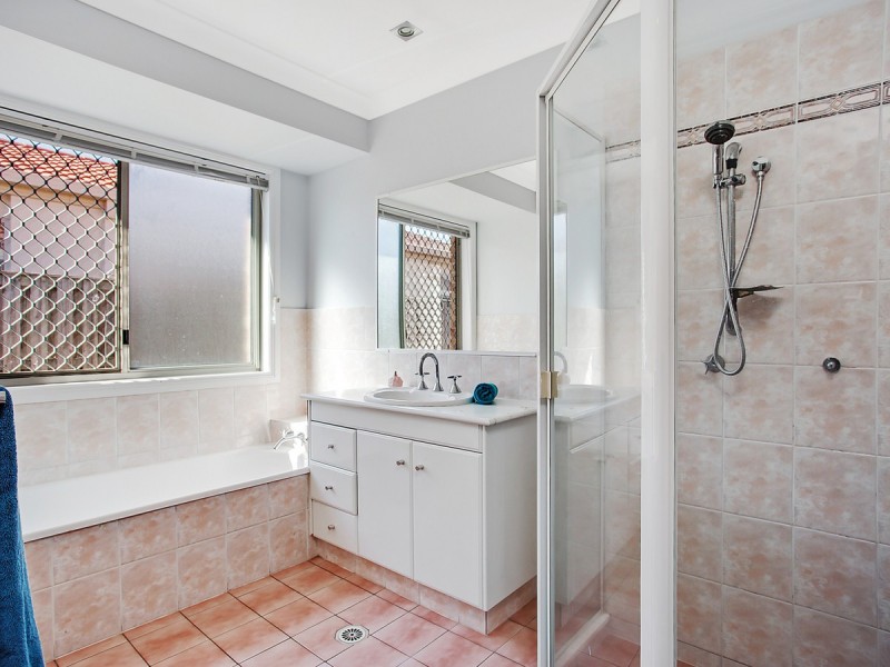 8 Rice Place, Varsity Lakes QLD 4227