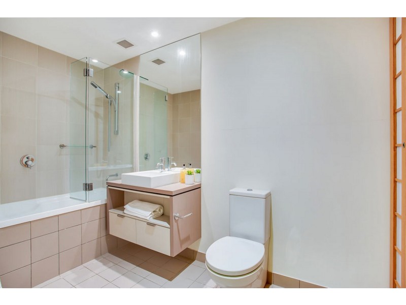 115/60 Riverwalk Avenue, Robina QLD 4226