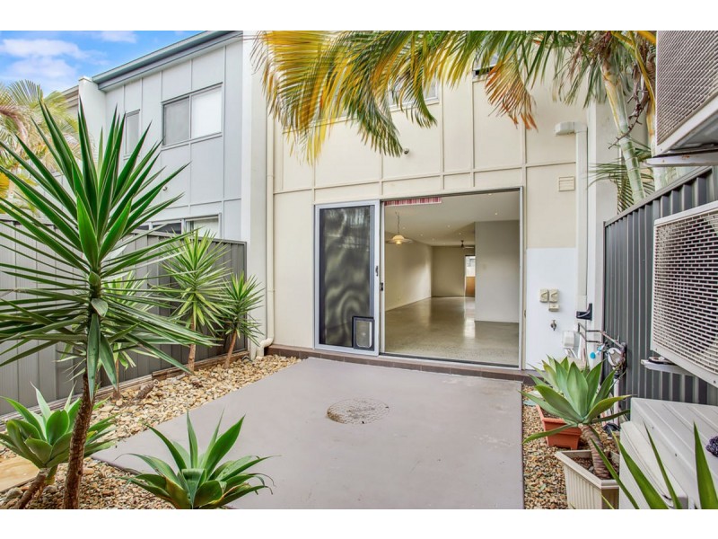 30 South Bay Drive, Varsity Lakes QLD 4227