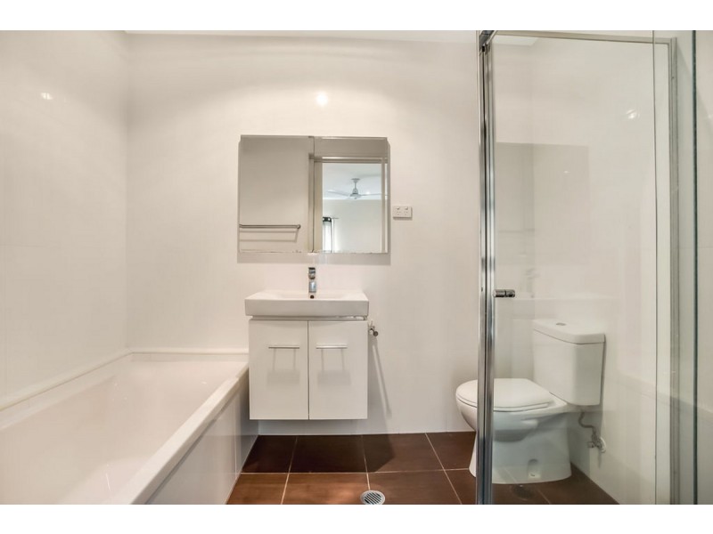 30 South Bay Drive, Varsity Lakes QLD 4227