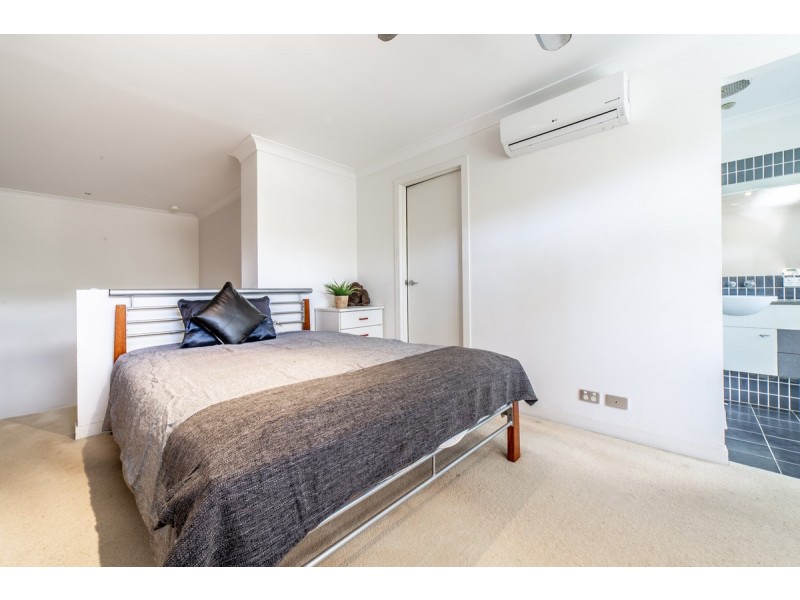 17/19 Carina Peak Drive, Varsity Lakes QLD 4227