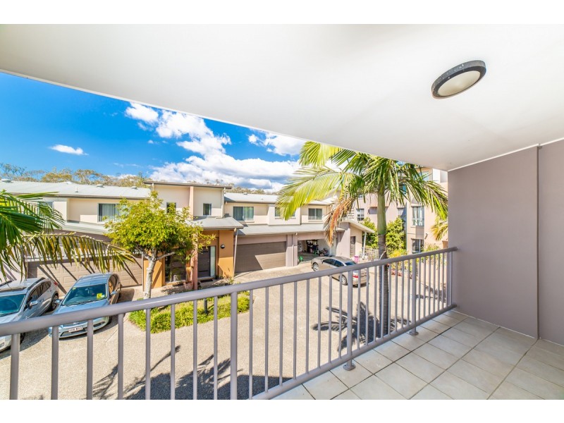 17/19 Carina Peak Drive, Varsity Lakes QLD 4227