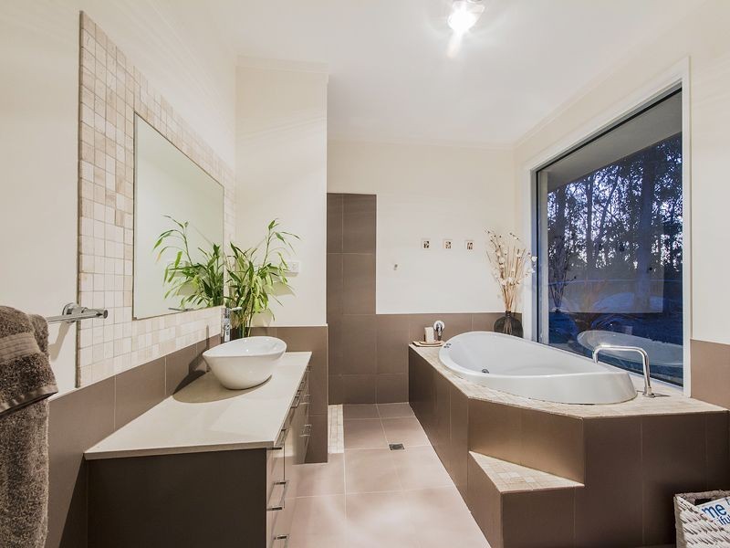 29 Forest Ridge Drive, Bonogin QLD 4213