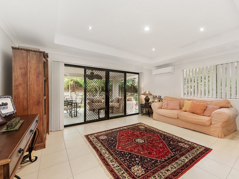 11 Peregrine Street, Reedy Creek QLD 4227