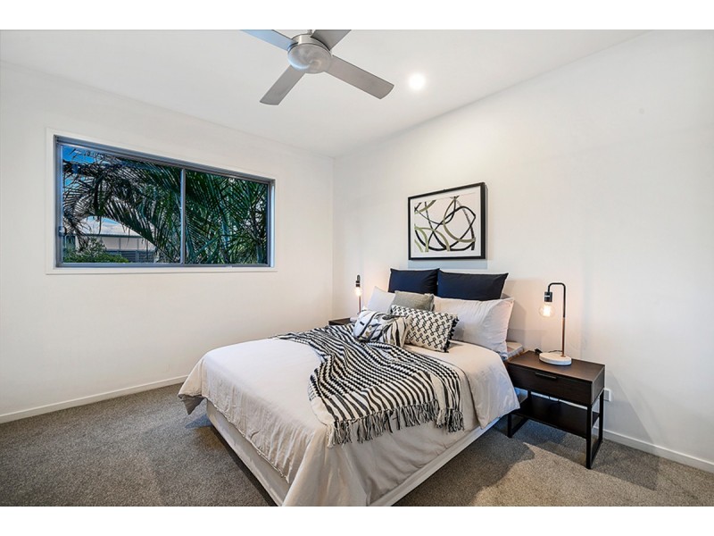 119 Varsity Parade, Varsity Lakes QLD 4227