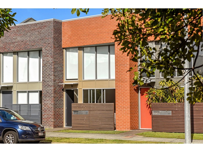 119 Varsity Parade, Varsity Lakes QLD 4227