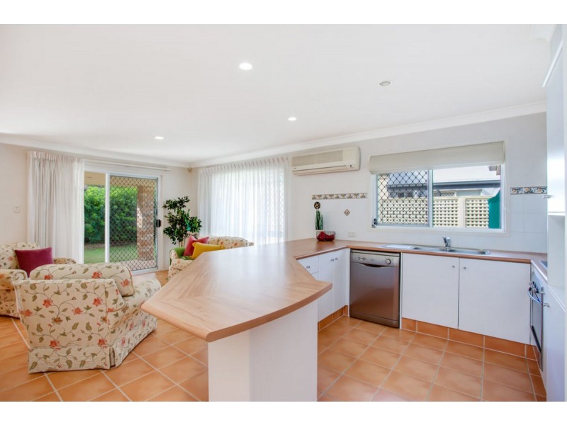 13 Corina Close, Robina QLD 4226