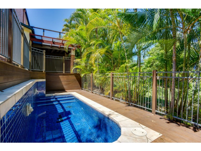 17 Pine Valley Drive, Robina QLD 4226