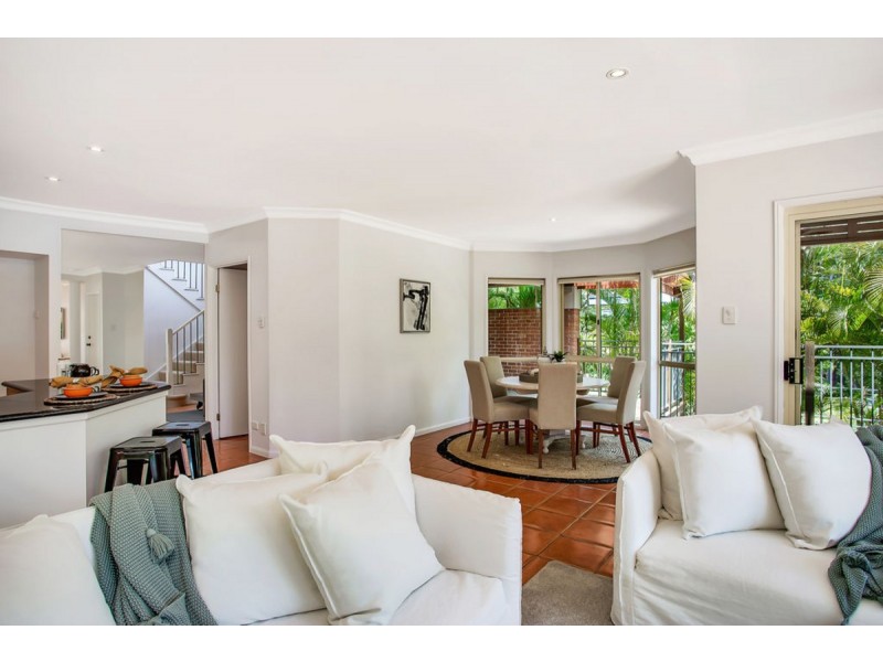 17 Pine Valley Drive, Robina QLD 4226