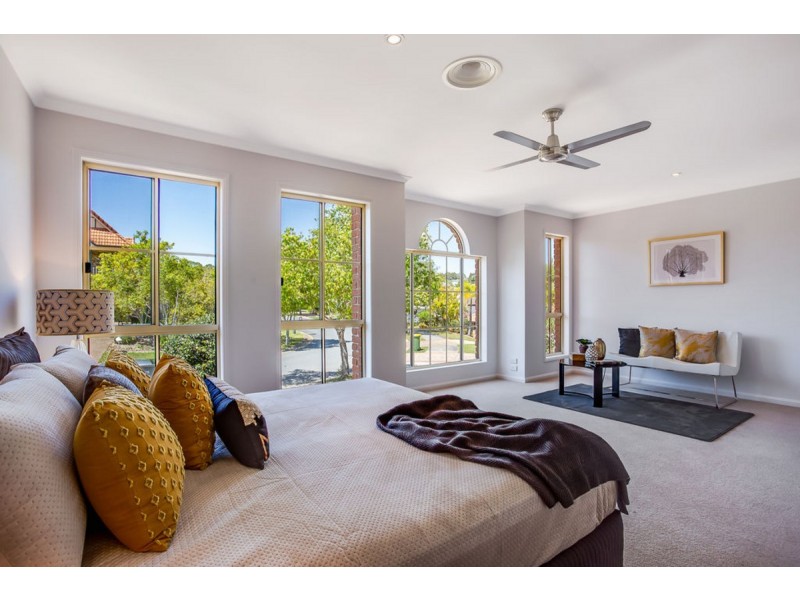 17 Pine Valley Drive, Robina QLD 4226