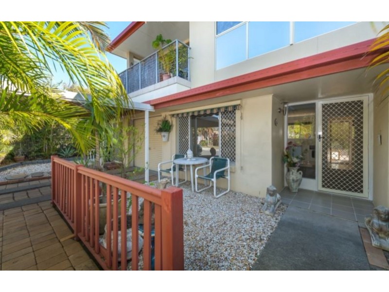 1/5 Schuster Avenue, Miami QLD 4220
