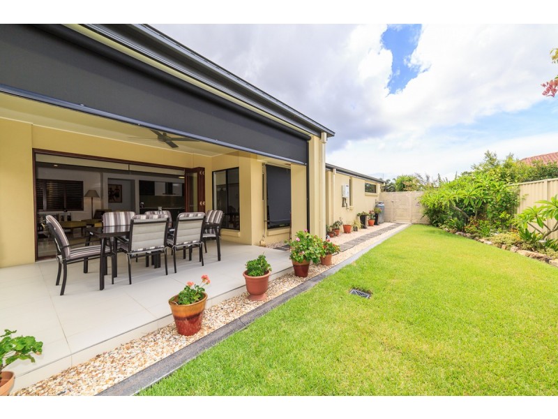 6 Gum Court, Burleigh Waters QLD 4220