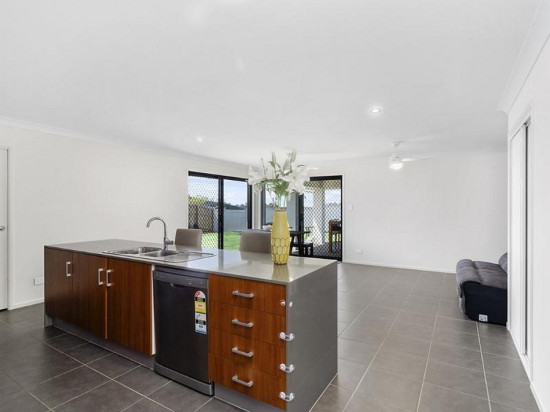 16 Angahook Crescent, Upper Coomera QLD 4209