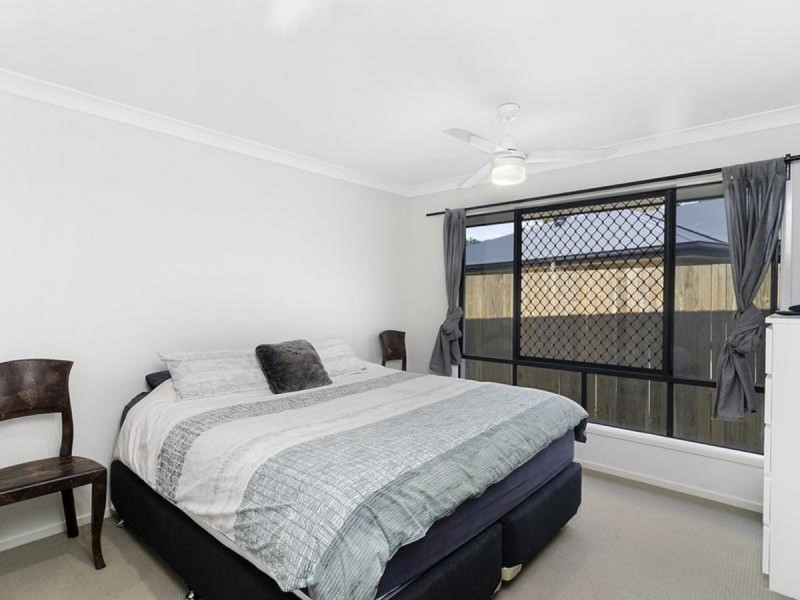 16 Angahook Crescent, Upper Coomera QLD 4209