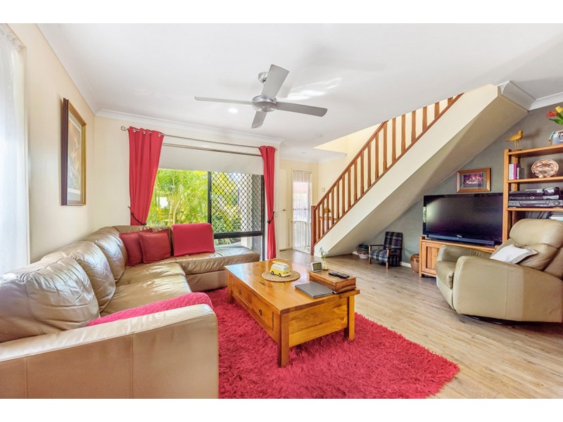 16/323 Christine Avenue, Varsity Lakes QLD 4227