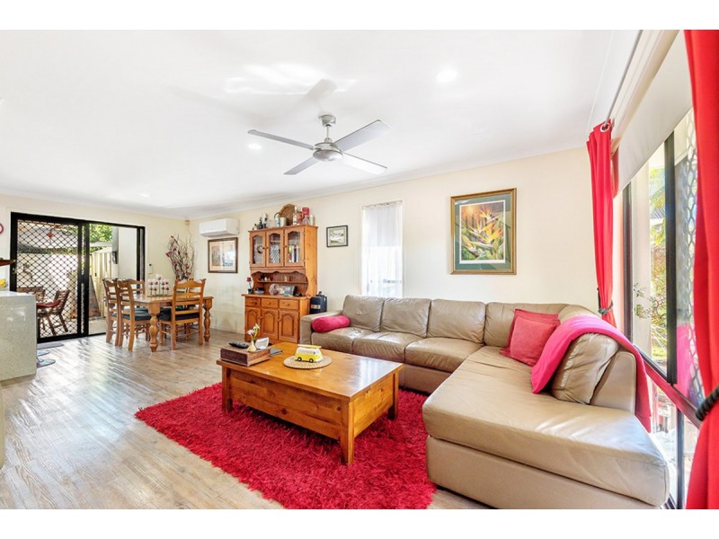 16/323 Christine Avenue, Varsity Lakes QLD 4227