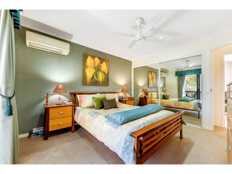 16/323 Christine Avenue, Varsity Lakes QLD 4227