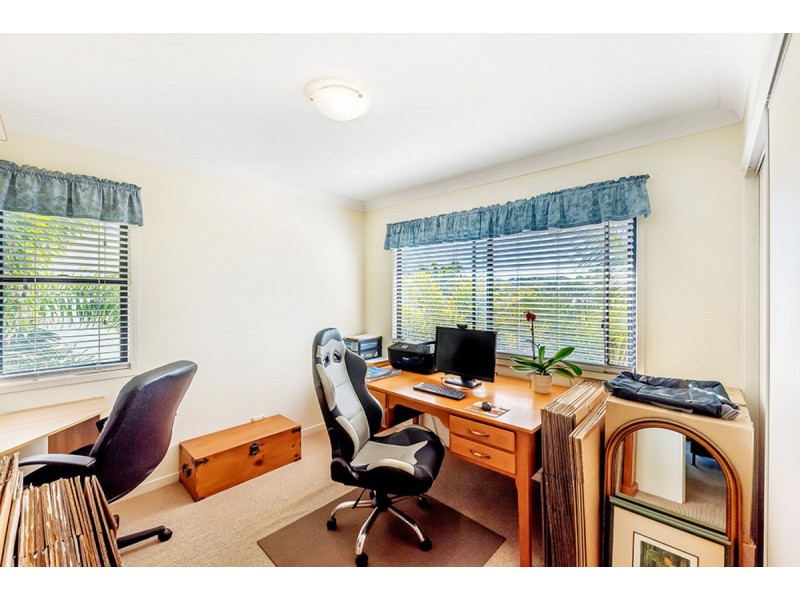 16/323 Christine Avenue, Varsity Lakes QLD 4227