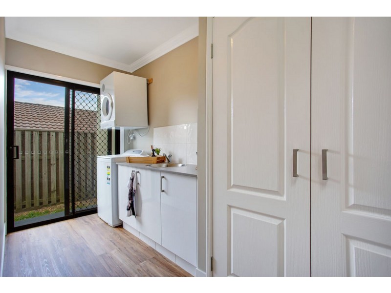 8 Goldwater Drive, Robina QLD 4226