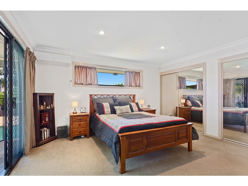 34 Straite Drive, Robina QLD 4226