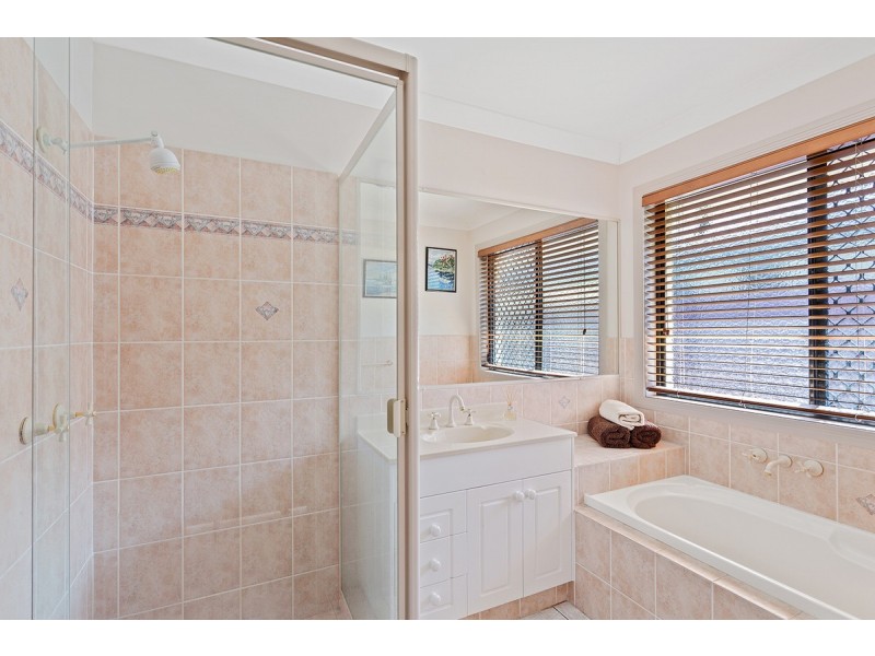 34 Straite Drive, Robina QLD 4226