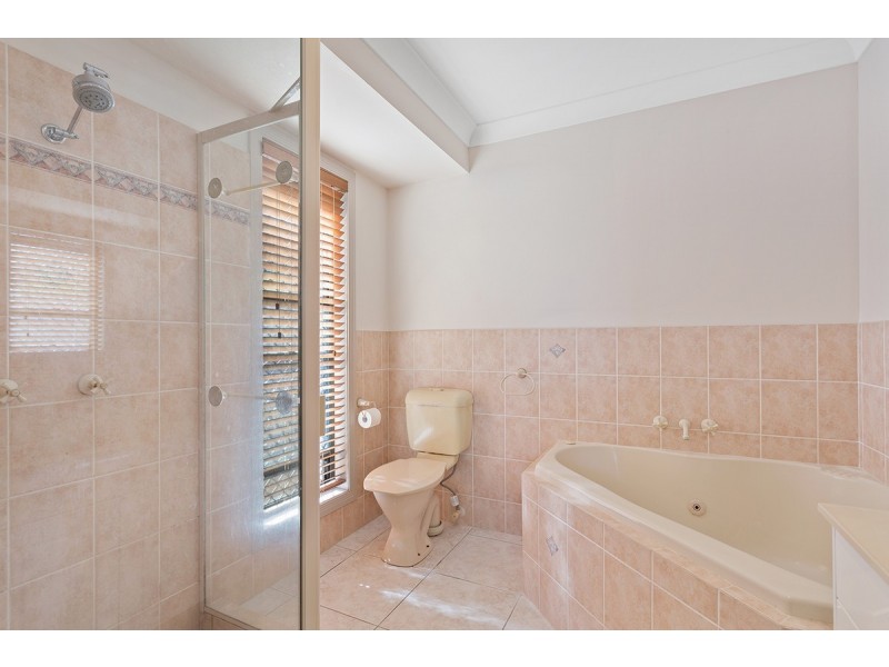 34 Straite Drive, Robina QLD 4226