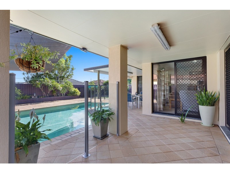 34 Straite Drive, Robina QLD 4226