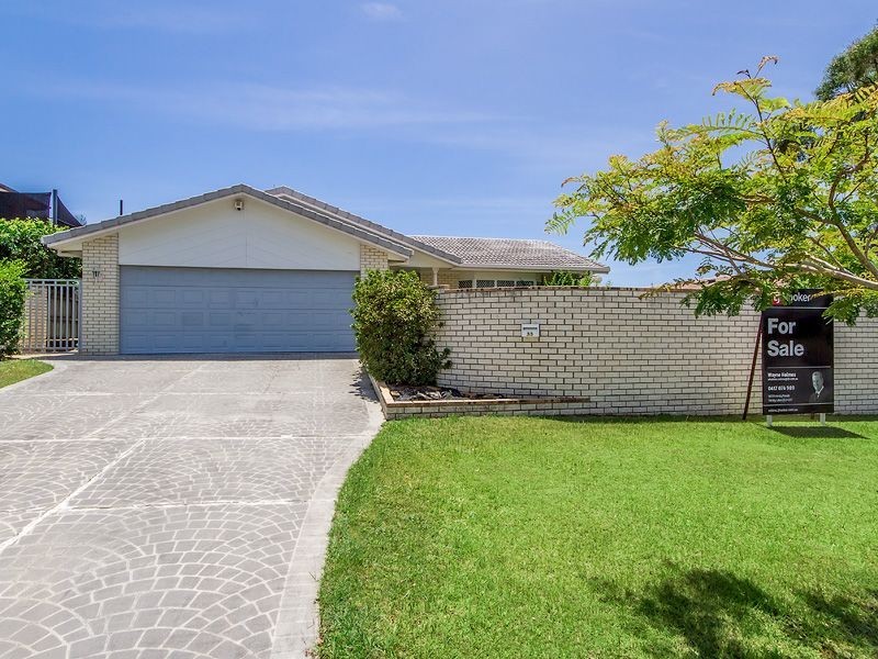 33 Wardoo Street, Southport QLD 4215