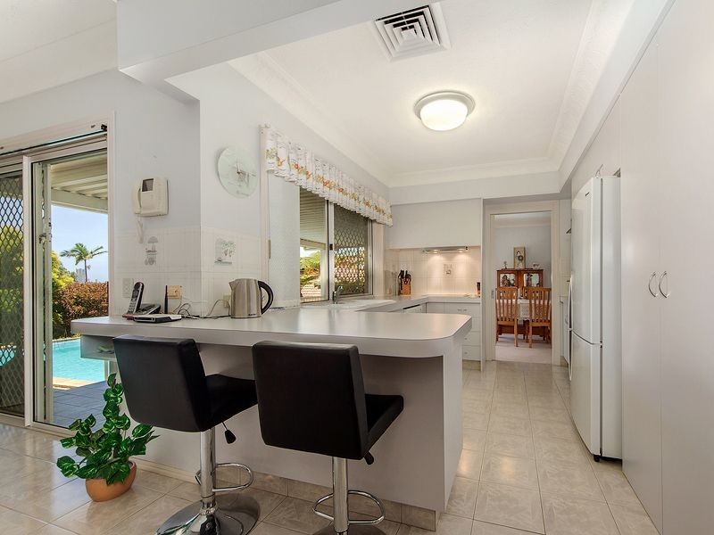 33 Wardoo Street, Southport QLD 4215