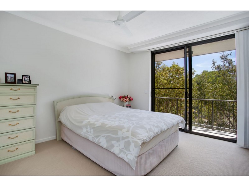 33/2 Acacia Court, Robina QLD 4226