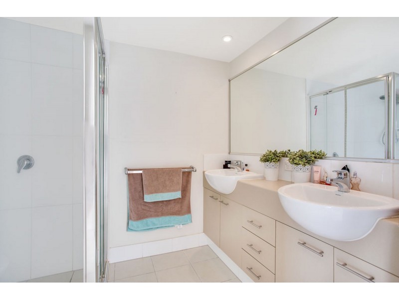 33/2 Acacia Court, Robina QLD 4226