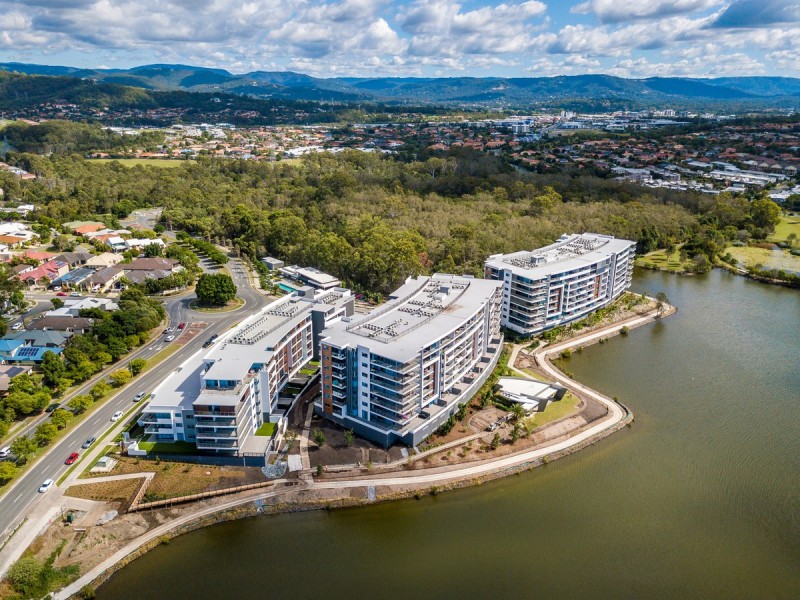 2413/397 Christine Avenue, Varsity Lakes QLD 4227