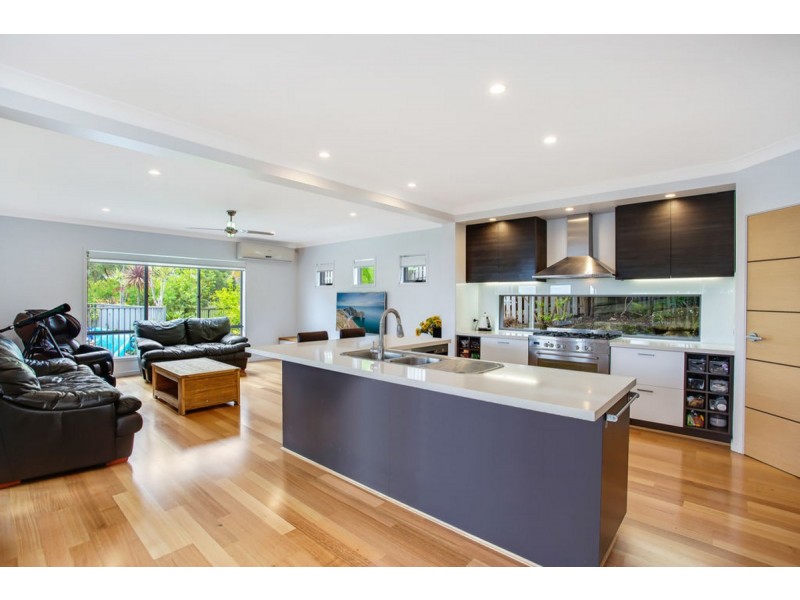 13 Aquarius Street, Reedy Creek QLD 4227