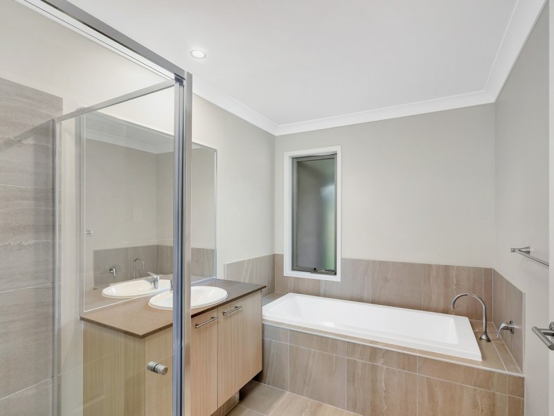 65 Worongary Road, Tallai QLD 4213