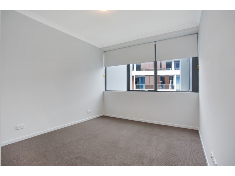 2414/397 Christine Avenue, Varsity Lakes QLD 4227