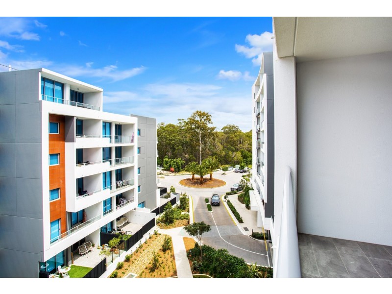 2414/397 Christine Avenue, Varsity Lakes QLD 4227