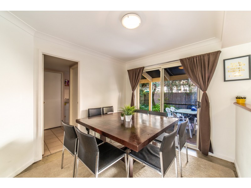 22/1 Warbler Parade, Varsity Lakes QLD 4227